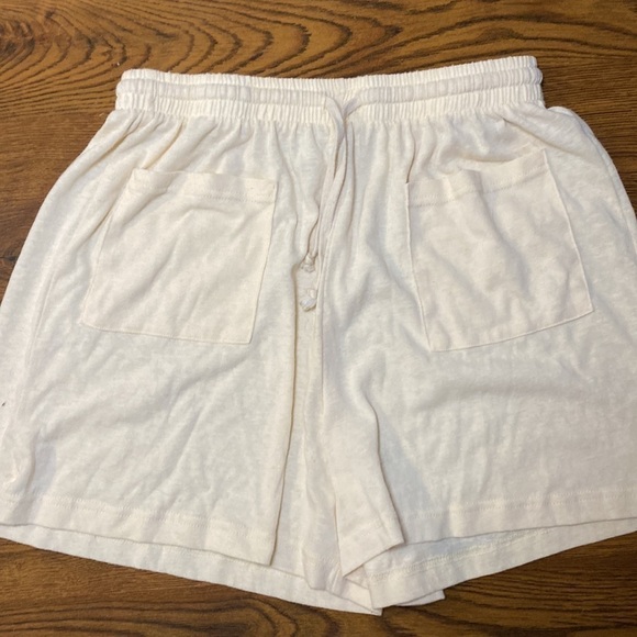 🌷 Amuse 🌷 Soft Drawstring Shorts NWOT - Picture 2 of 4